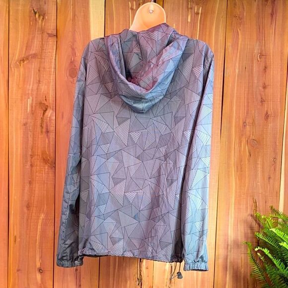 Ladies size Small lite windbreaker by Beautiful Giant - Picture 4 of 7